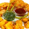 Pakoda Platter (2 Paneer, 2 Aloo, 2 Gobi, 2 Onion, 2 Banana) + 250 ML Cold Drink